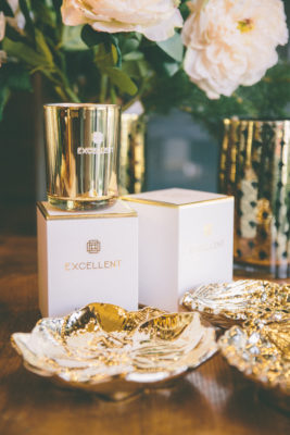 Candela Profumata Excellent Golden Honey Oro Small-5 h Oro | Jolipa - immagine 4