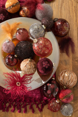 Scatola 4 Pallina Di Natale Fiori Velluto Vetro Burgundy Large - Jolipa - immagine 2