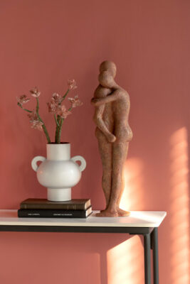 Coppia Abbraccio Resina Terracotta - Jolipa - immagine 2