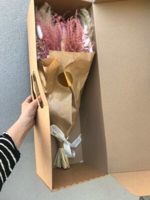 Vip Roses & Friends - flowers in the box - immagine 2